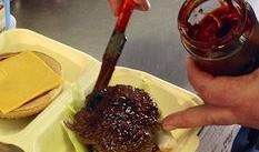 变态辣汉堡爆料视频,辣度爆表，味蕾极限挑战！